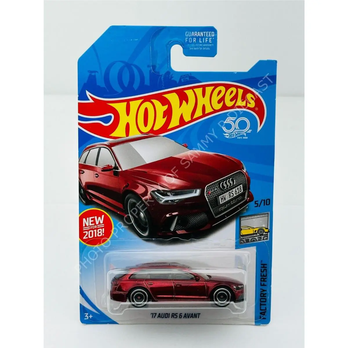 Hot Wheels 2018 Super Treasure Hunt `17 Audi RS 6 Avant Red in Blister
