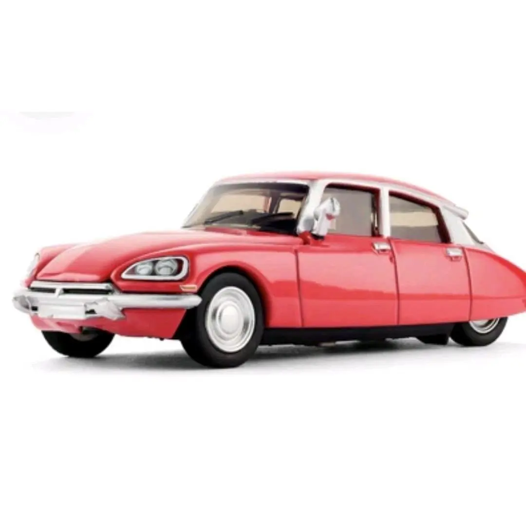 Hot Wheels Mattel Creations x Moma Citro n DS 23