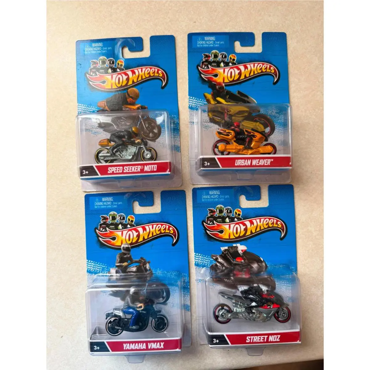 Hot Wheels Motorcycle Speed Seeker - Urban Weaver - Yamaha Vmax - Street Noz G9