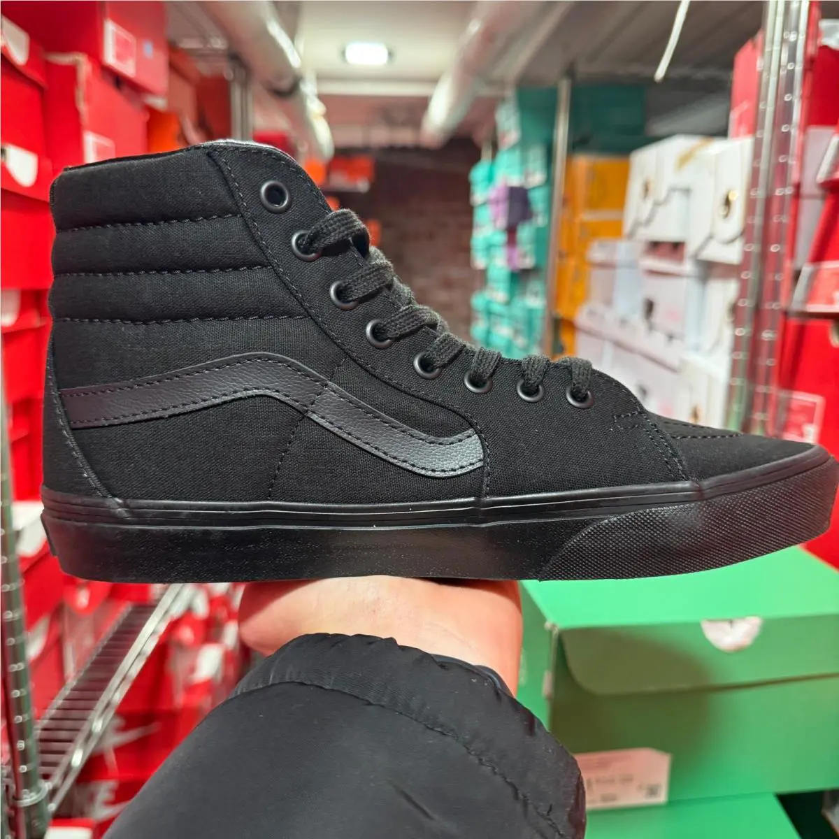 Vans shoes - VANS Sk8-Hi - VN000TS9BJ4 - Black 18
