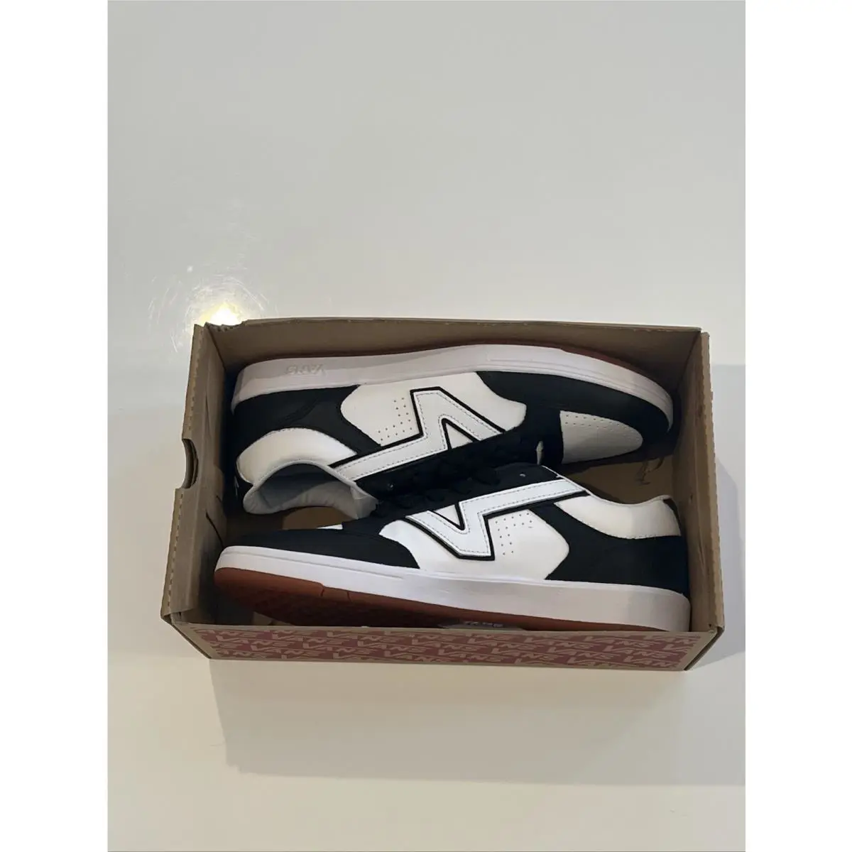 Vans shoes - VANS Lowland - Lowland - VN0A7TNL91Q1 - Black White 3