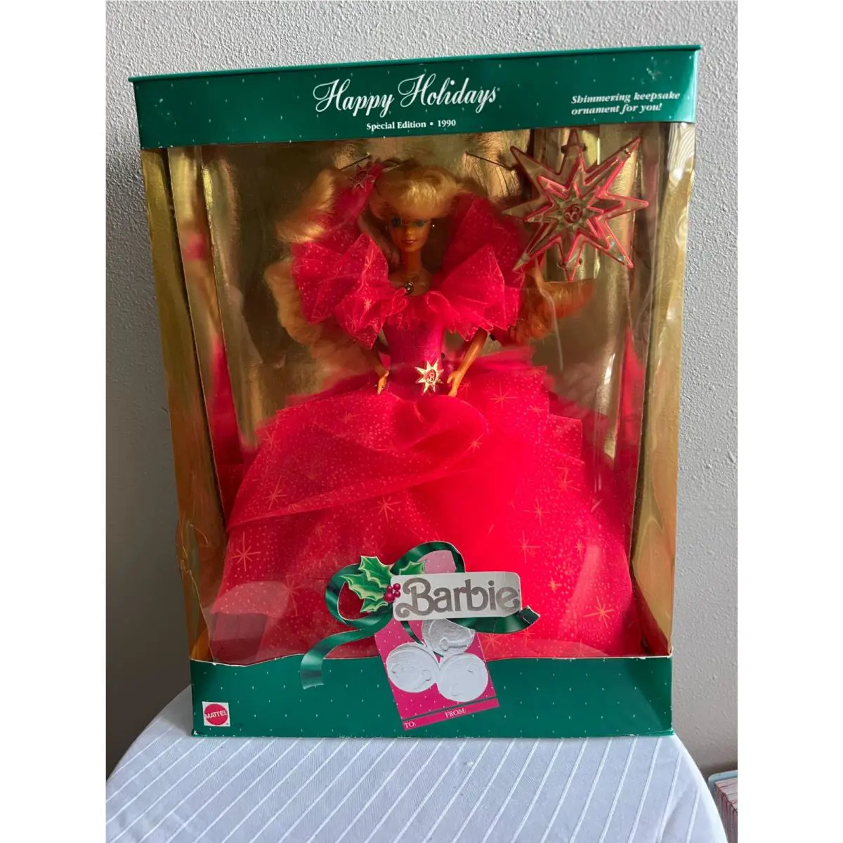 Vintage 1990 Happy Holidays Barbie with Ornament 04098