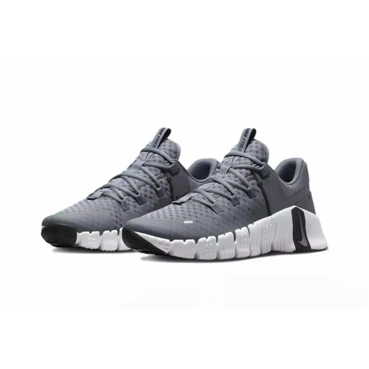 Nike Free Metcon 5 Men`s Training Shoes Sneakers Smoke Grey DV3949-003 Gym - Gray