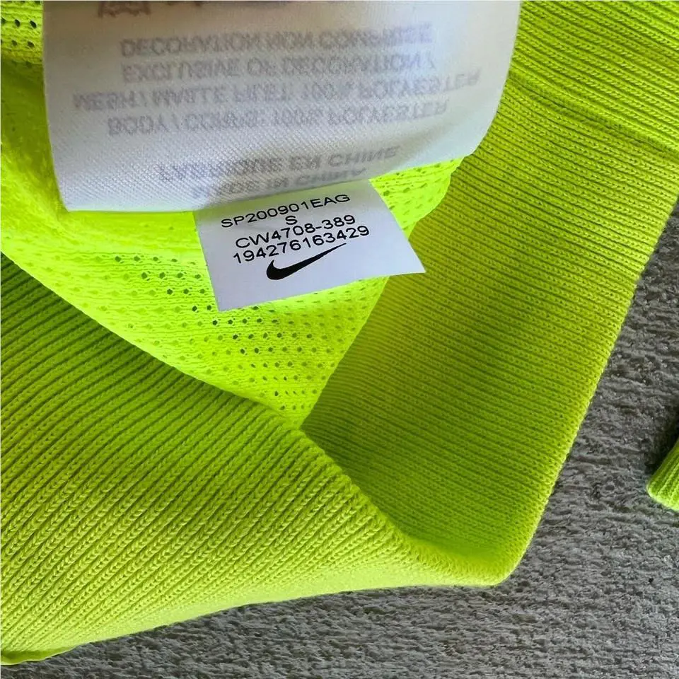 Nike clothing - Nike Catching Air Windrunner - Catching Air Windrunner - CW4708-389 CW4708 - Green 32