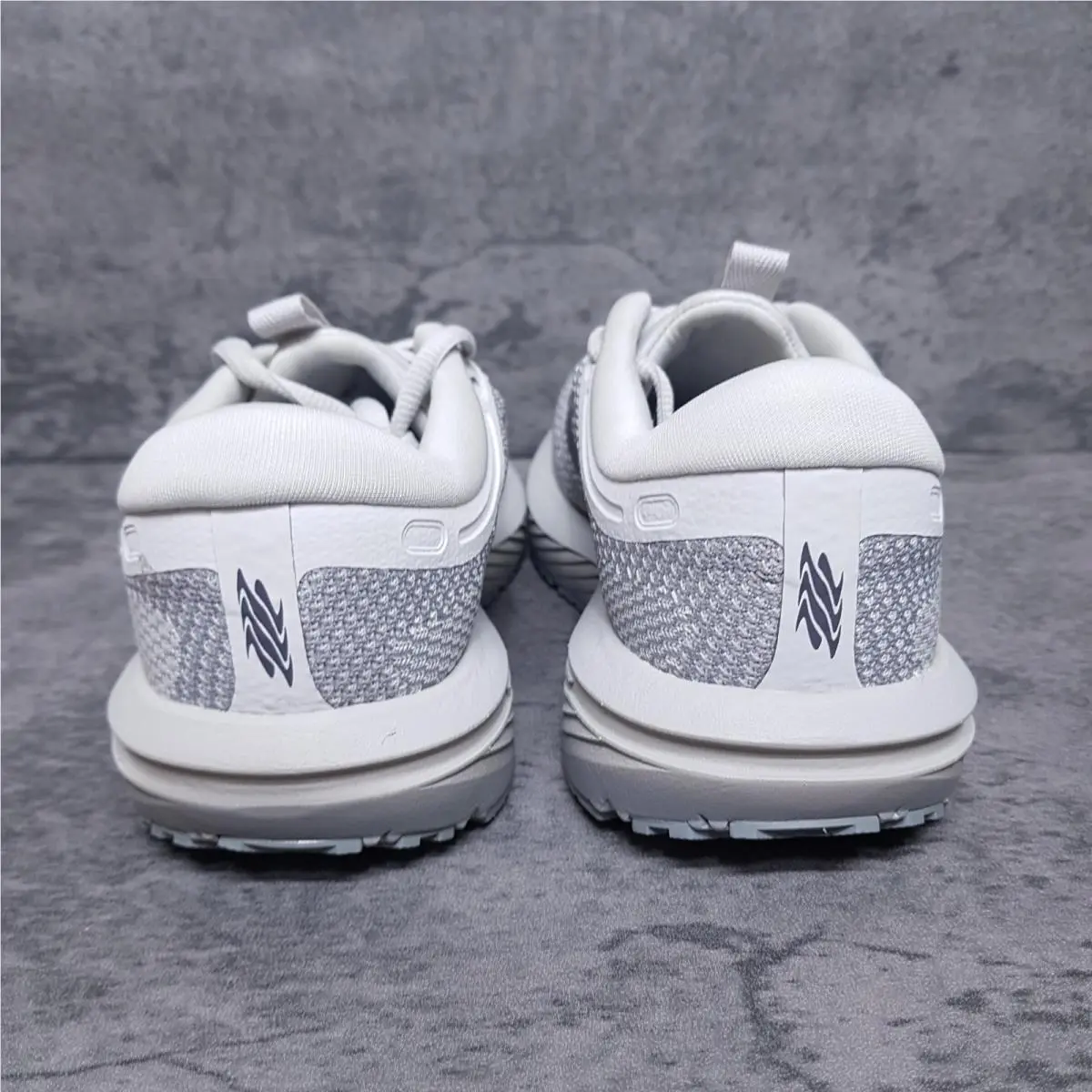 Brooks shoes - Brooks Revel 7 - Revel - 120424-1B-036 - Gray 2