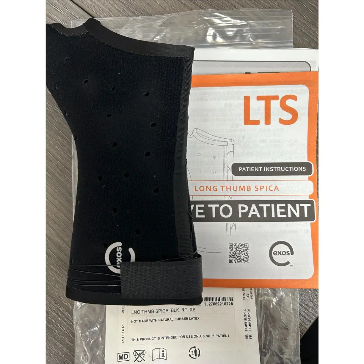Djo Exos 230-42-1111 Long Thumb Spica Black Right Small