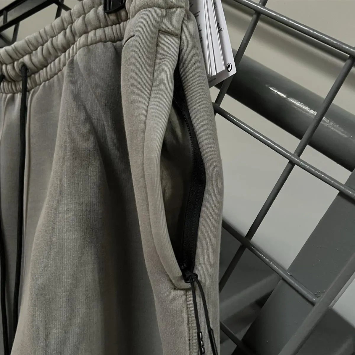 Nike clothing - HJ0692320 - HJ0692320 - Gray Green (UPC: 0197863218601) 2
