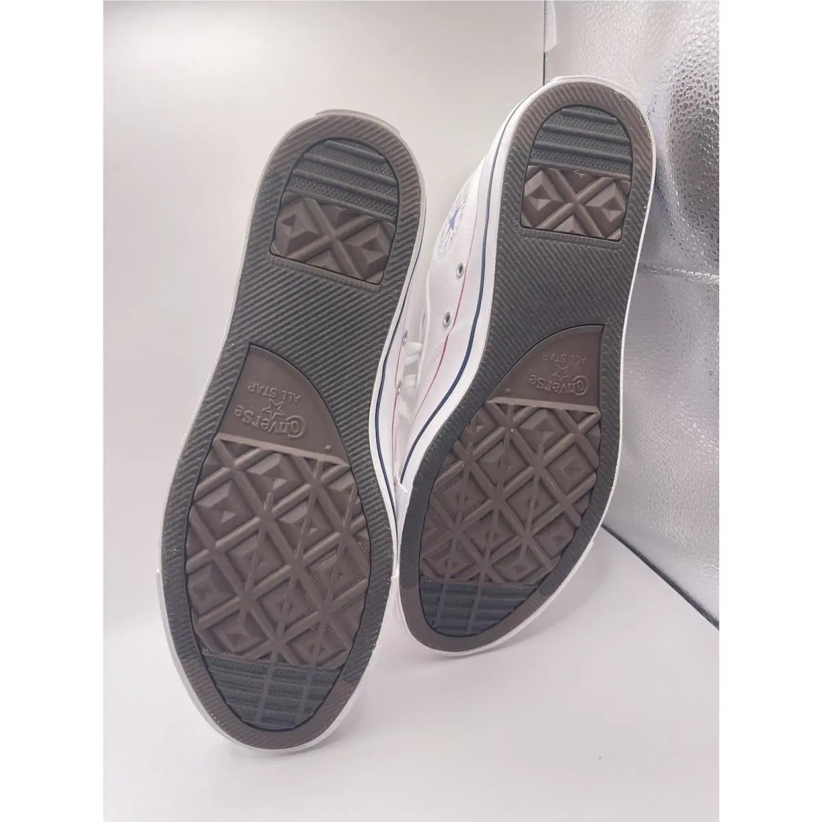 Converse shoes - White 5