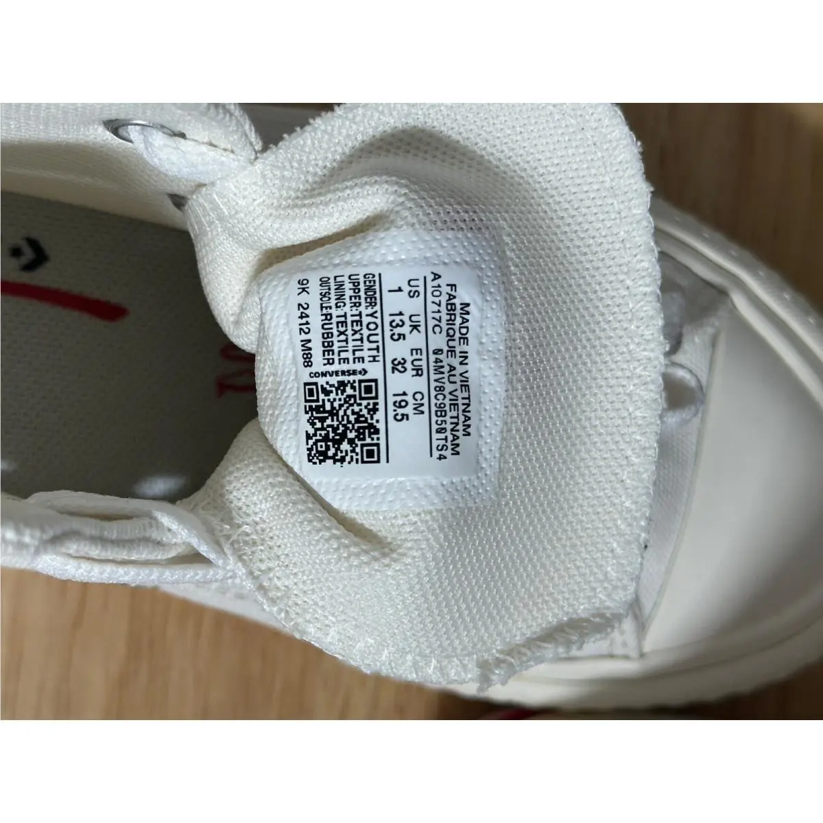 Converse shoes - White 8