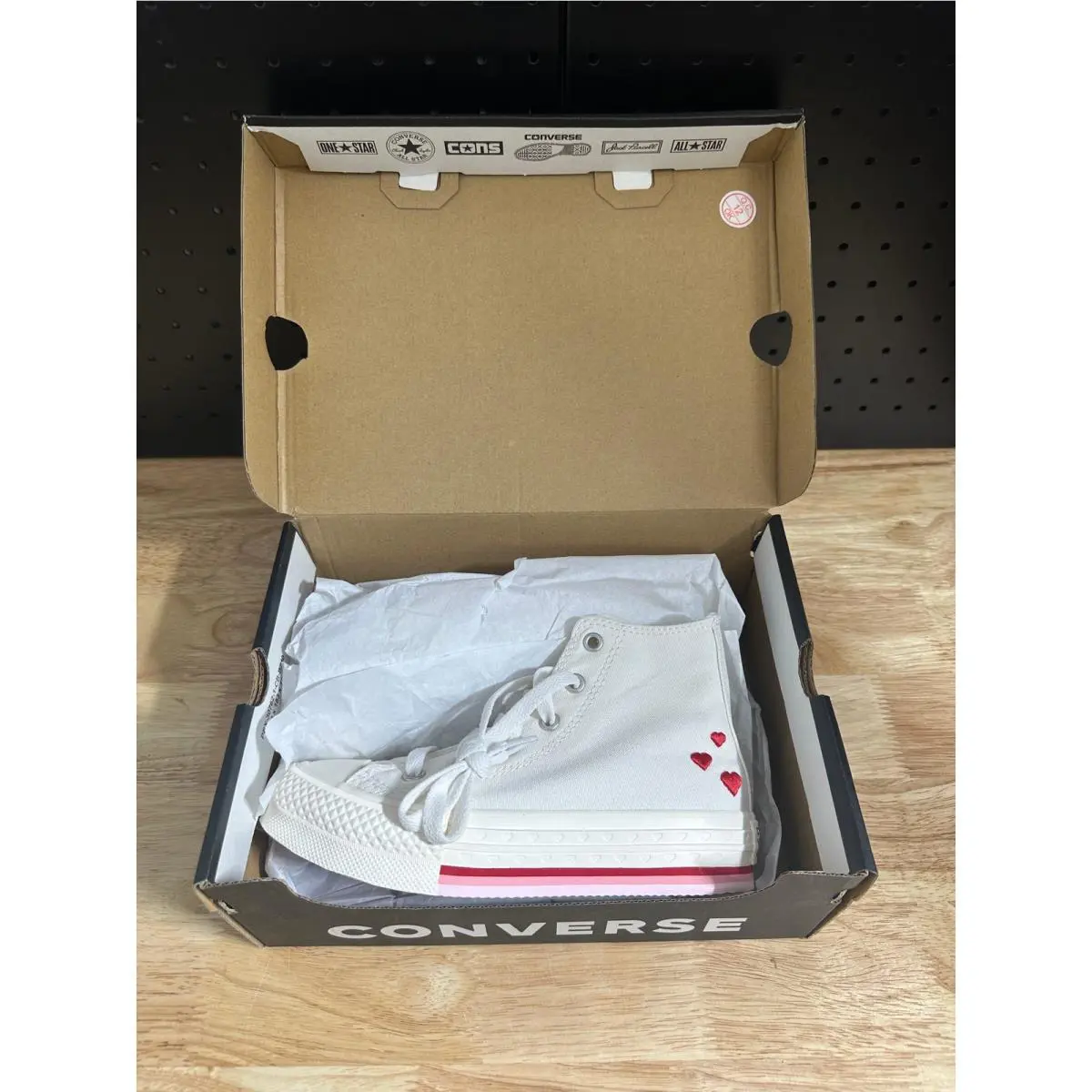 Converse shoes - White 1