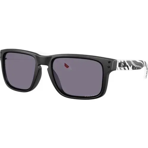 Oakley OO9102-Z555 Holbrook Sunglasses Matte Black Frame W/ Prizm Grey Lenses - Frame: Matte Black, Lens: PRIZM GREY