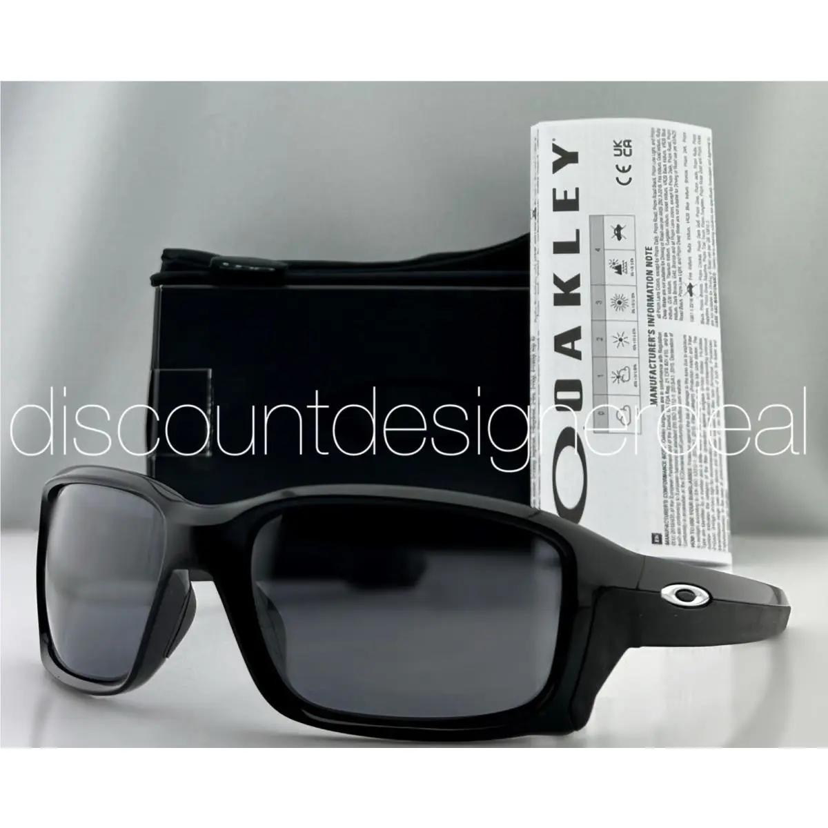 Men’s Straightlink Sunglasses OO9331-01 Black Frame Gray Lenses 61mm by Oakley