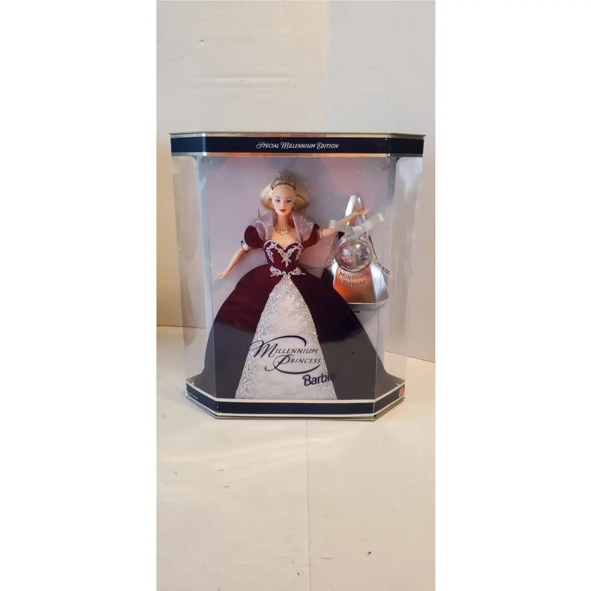 Millennium Princess 2000 Barbie Doll Special Edition Keepsake In Orig Box