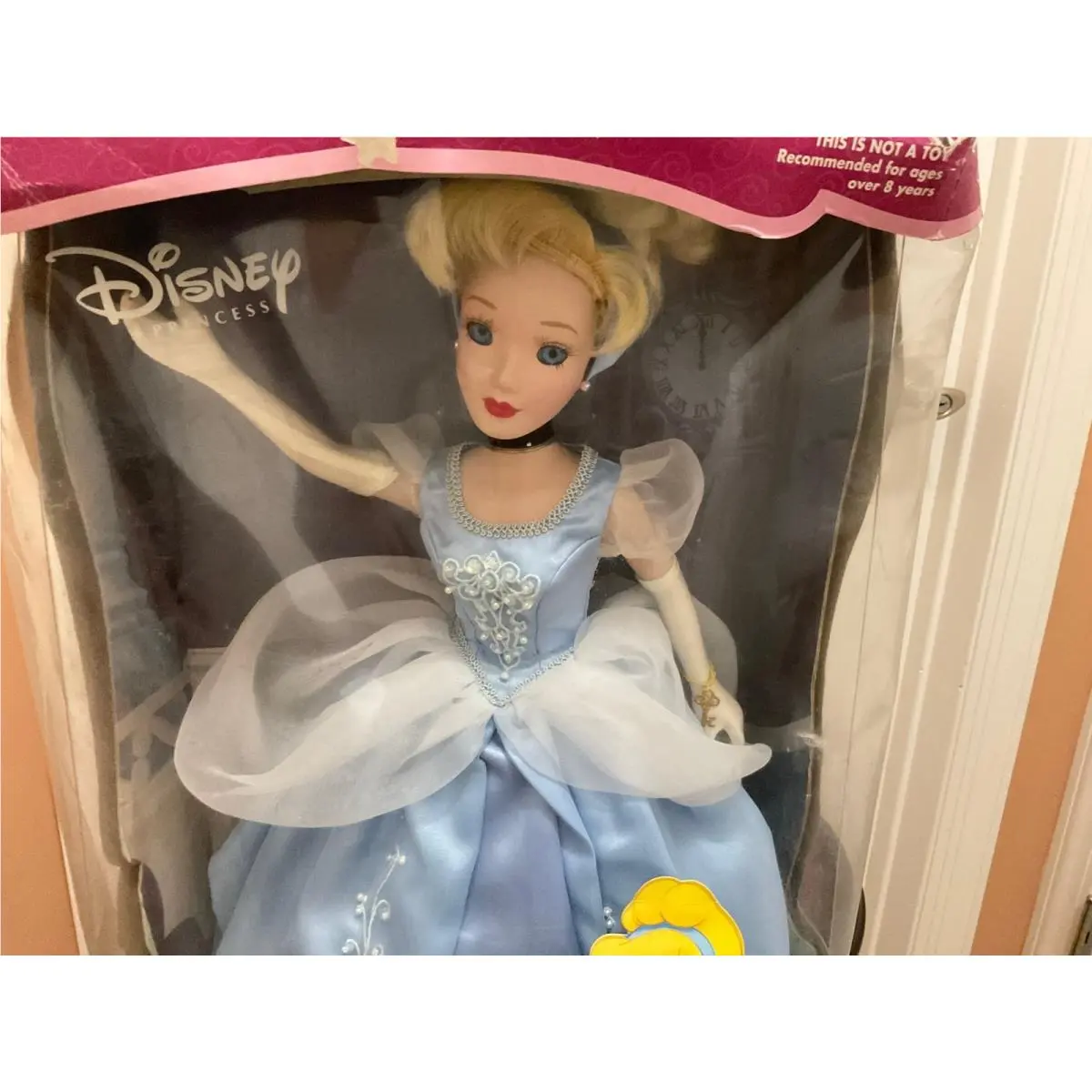 Disney Princess Cinderella Porcelain Doll Keepsakes 16 Not a Toy Slipper Box