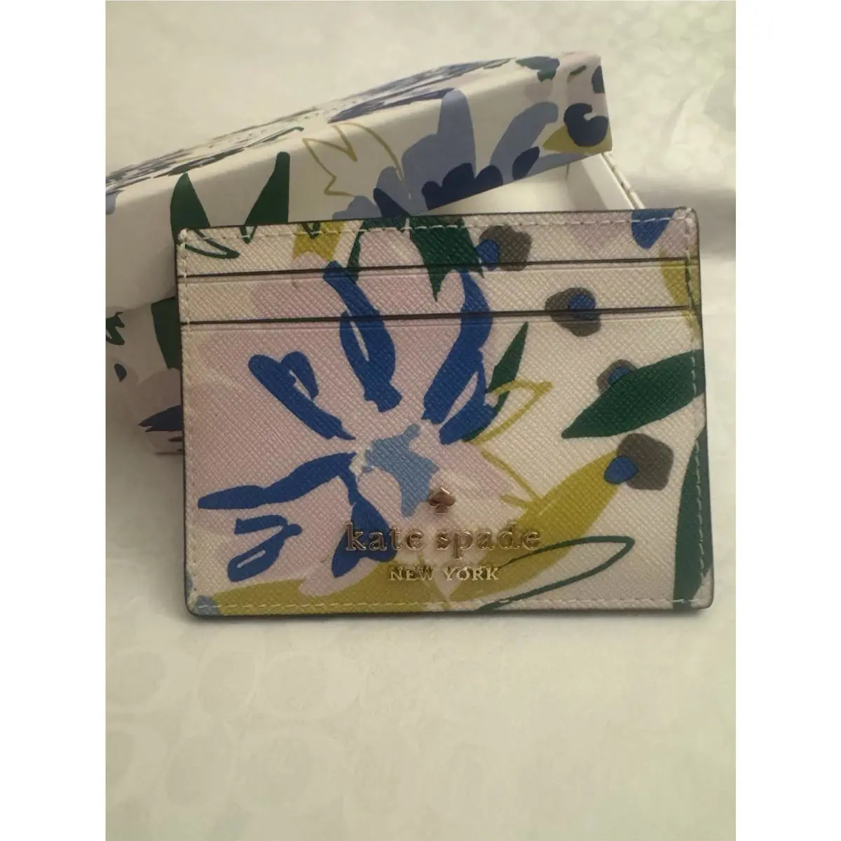 Kate Spade KK946 Madison Festival Floral Printe Card Holder Cream Multi