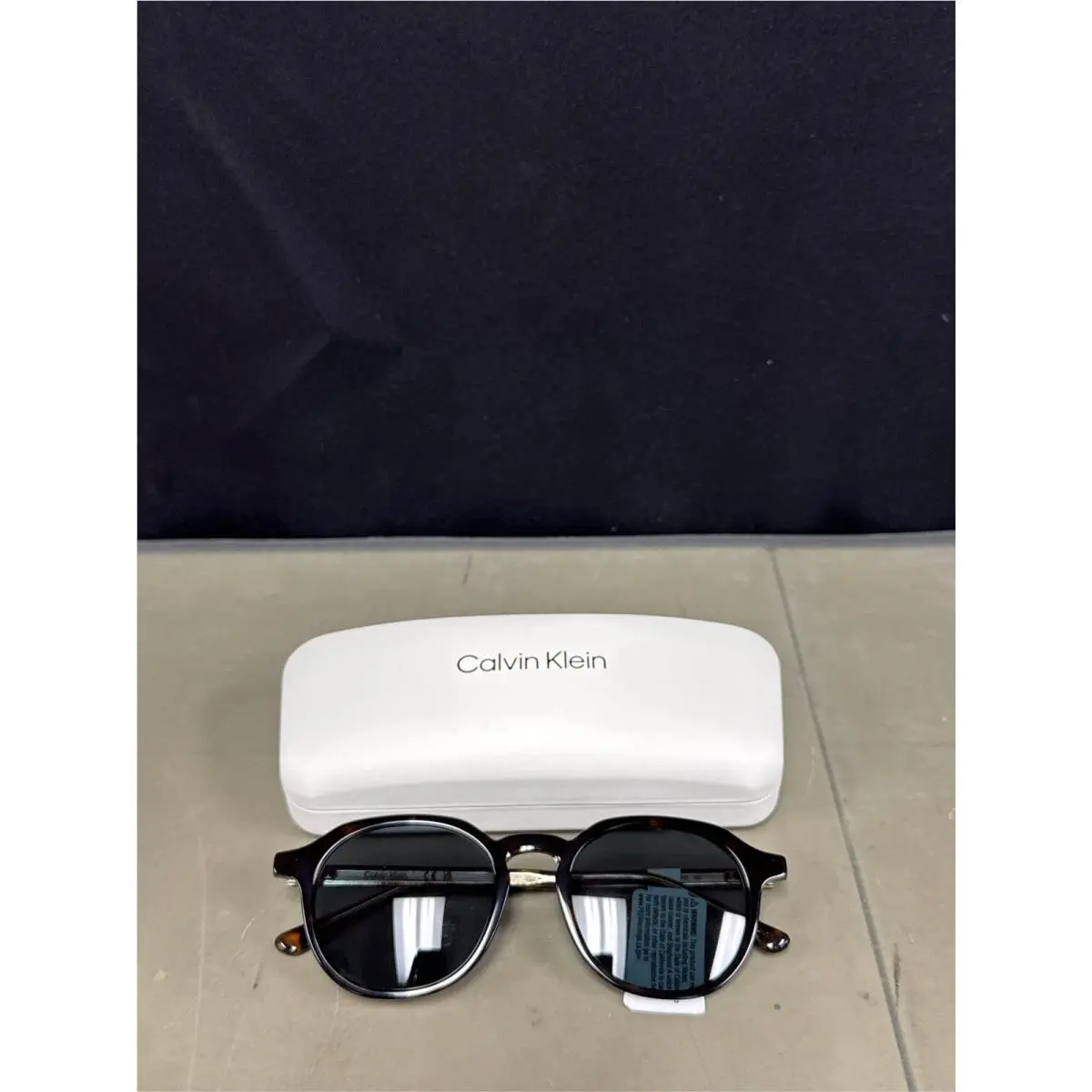 Calvin Klein CK 24538S 235 Square Sunglasses Unisex