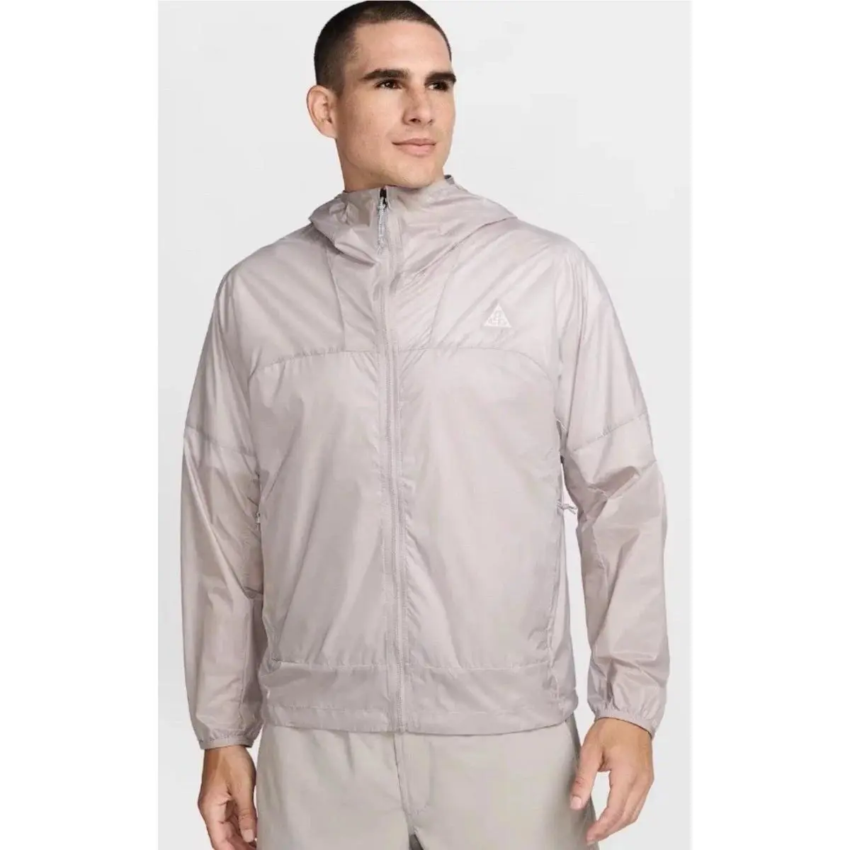 Men`s Nike Acg Cinder Cone Windproof Jacket - Medium - Gray/white