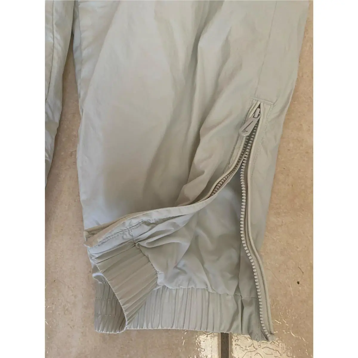 Nike clothing - Nike Solo Swoosh - Solo Swoosh - FB8620-072 - Light Bone (UPC: 197859230273) 5
