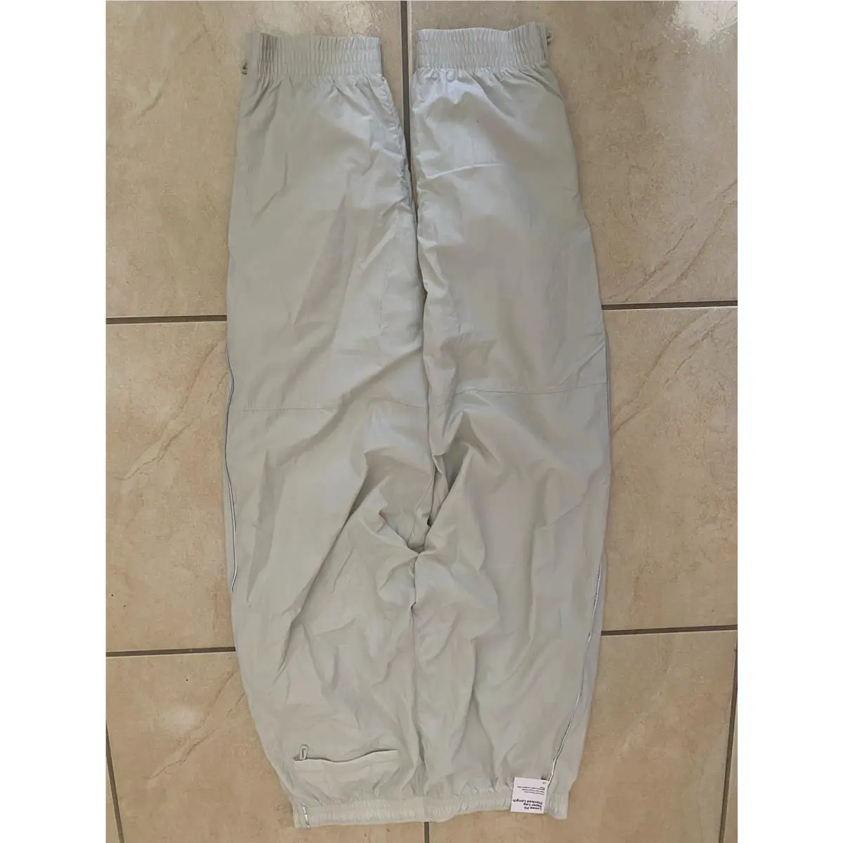 Nike clothing - Nike Solo Swoosh - Solo Swoosh - FB8620-072 - Light Bone (UPC: 197859230273) 6