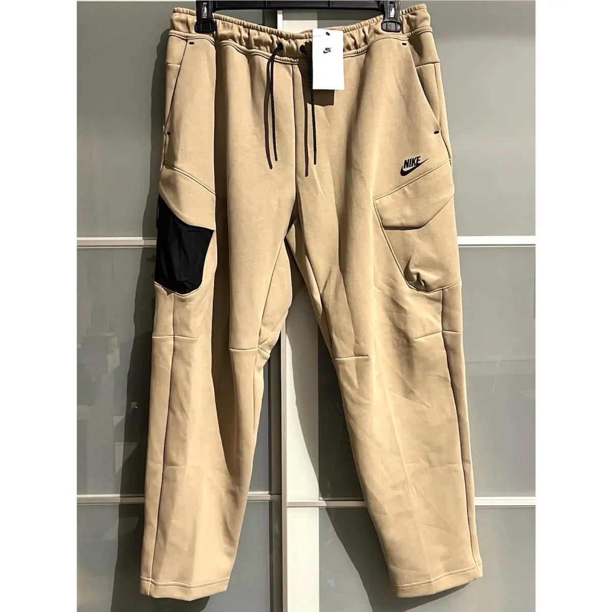 Nike Sportswear Tech Fleece Utility Pants Mens 2XL Beige Khaki DM6453-247