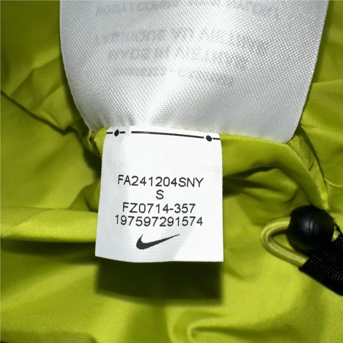 Nike clothing - Nike Bright Cactus Tech - Bright Cactus Tech - Green (UPC: 197597291574) 7