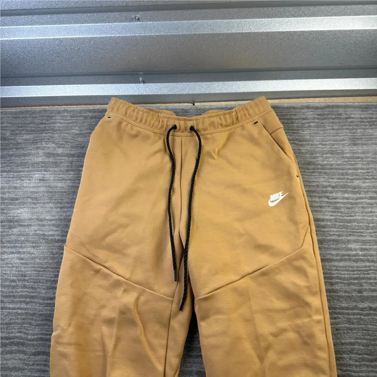 Nike clothing - Beige 1