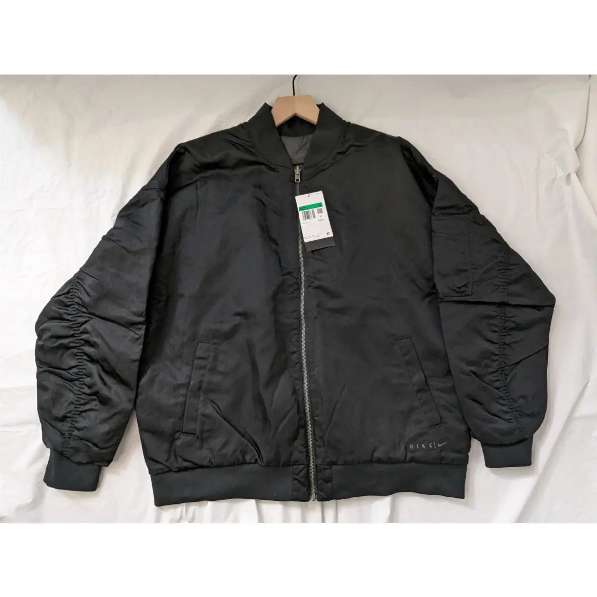 Nike clothing - Black (UPC: 196968936342) 4