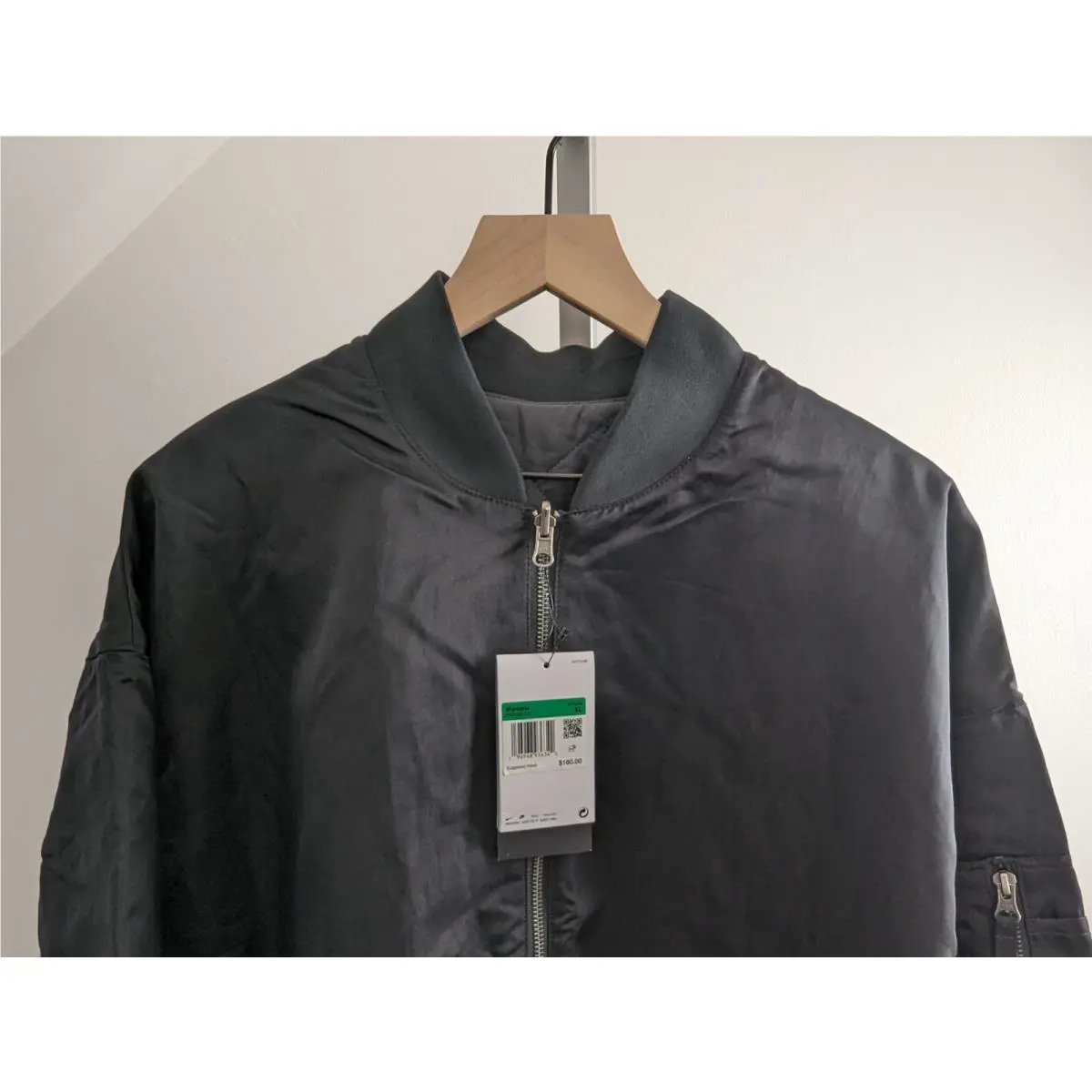 Nike clothing - Black (UPC: 196968936342) 0