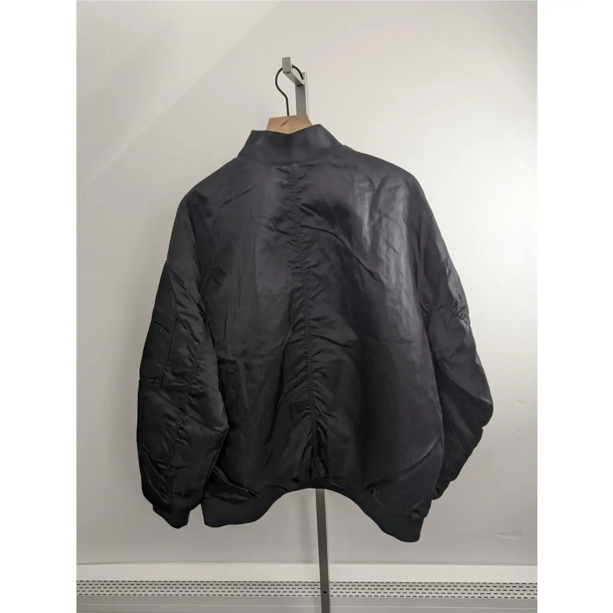 Nike clothing - Black (UPC: 196968936342) 3