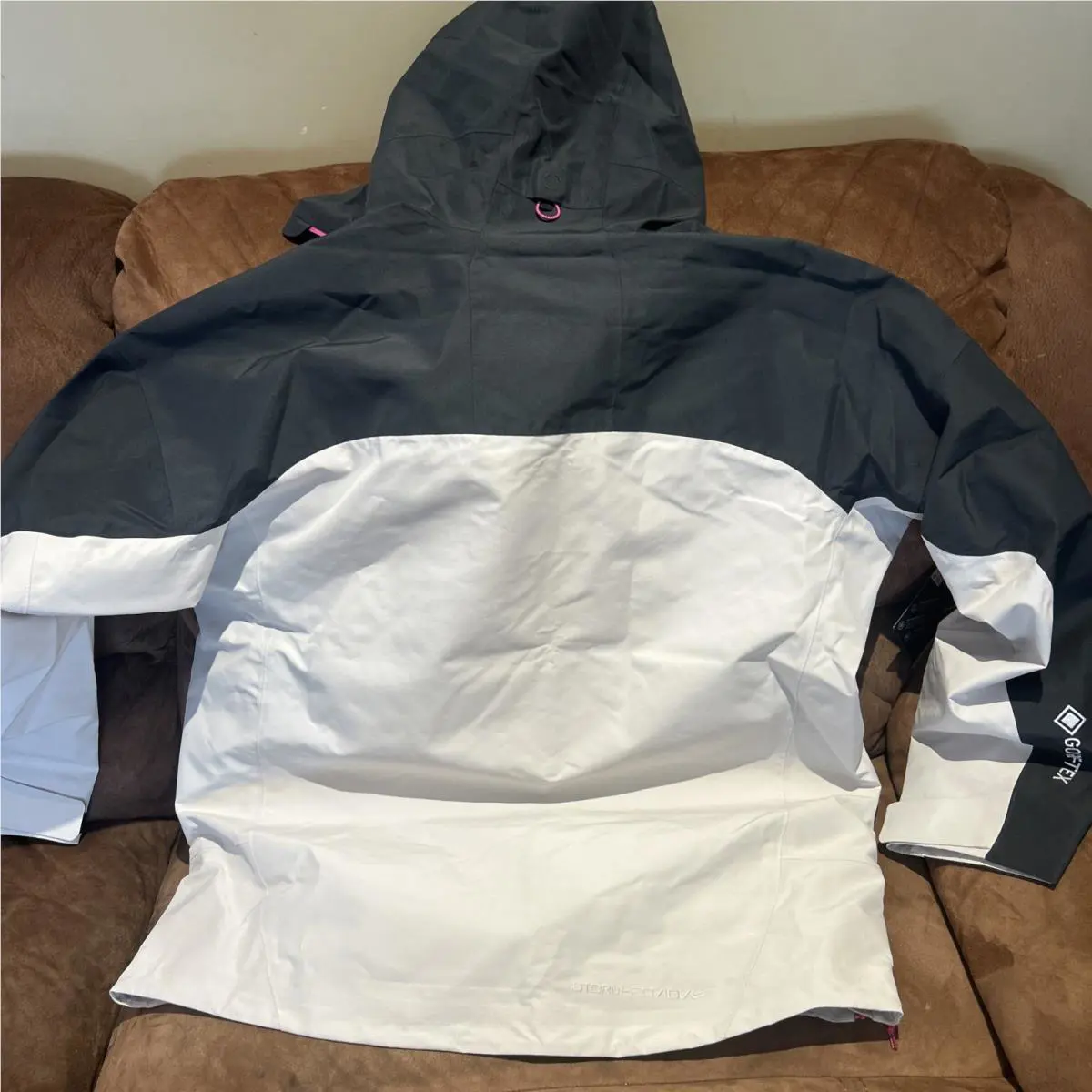 Nike clothing - Nike ACG Chena Vortex Storm-FIT ADV GORE-TEX Jacket - Light Orewood Brown/Anthracite-Summit White (UPC: 197597273884) 8