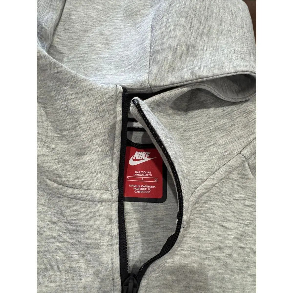 Nike clothing - Nike Tech Runner - Tech Runner - Gray 1