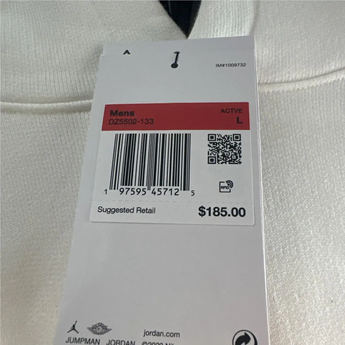 Nike clothing - Sail (UPC: 0197595457125) 4