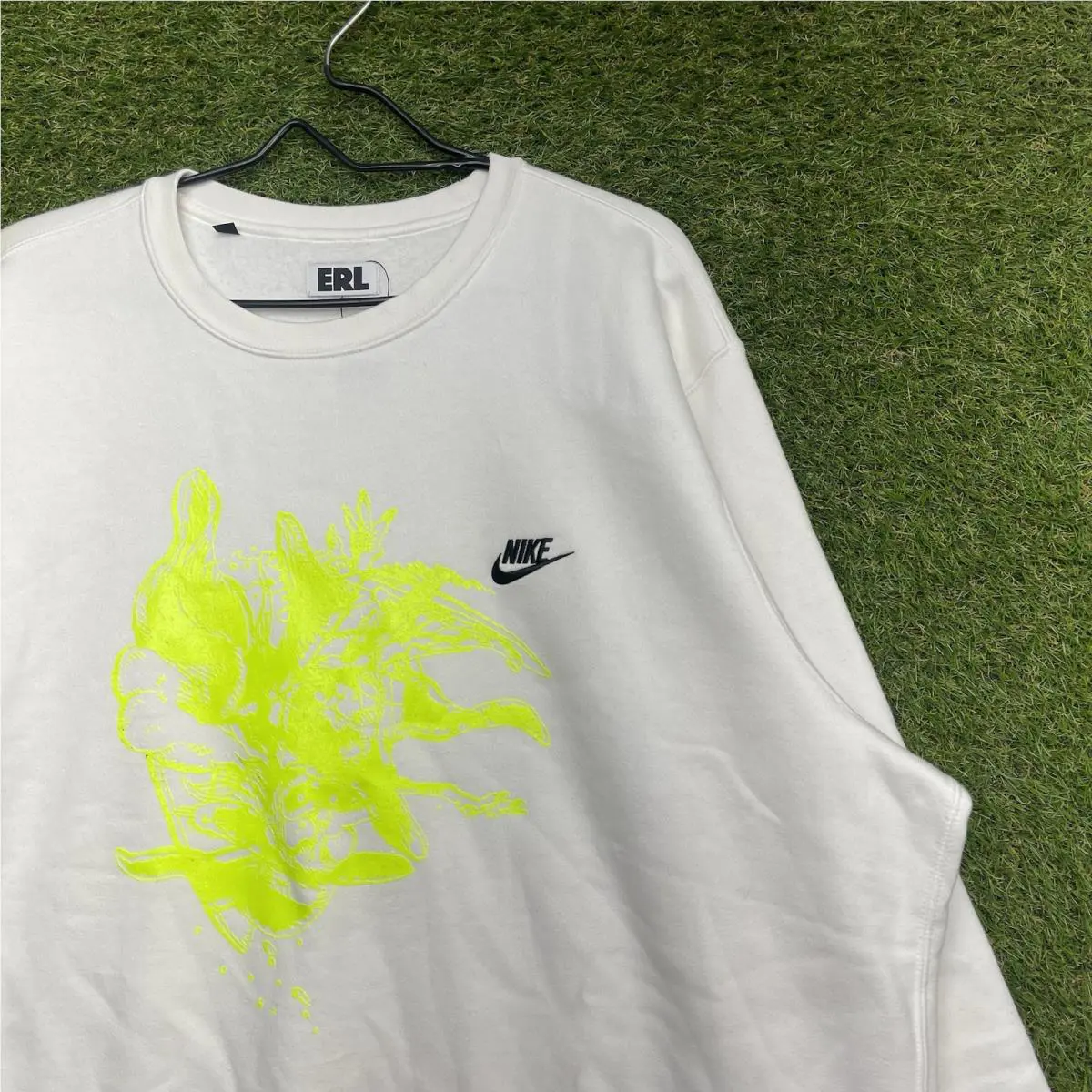Nike clothing - White 1