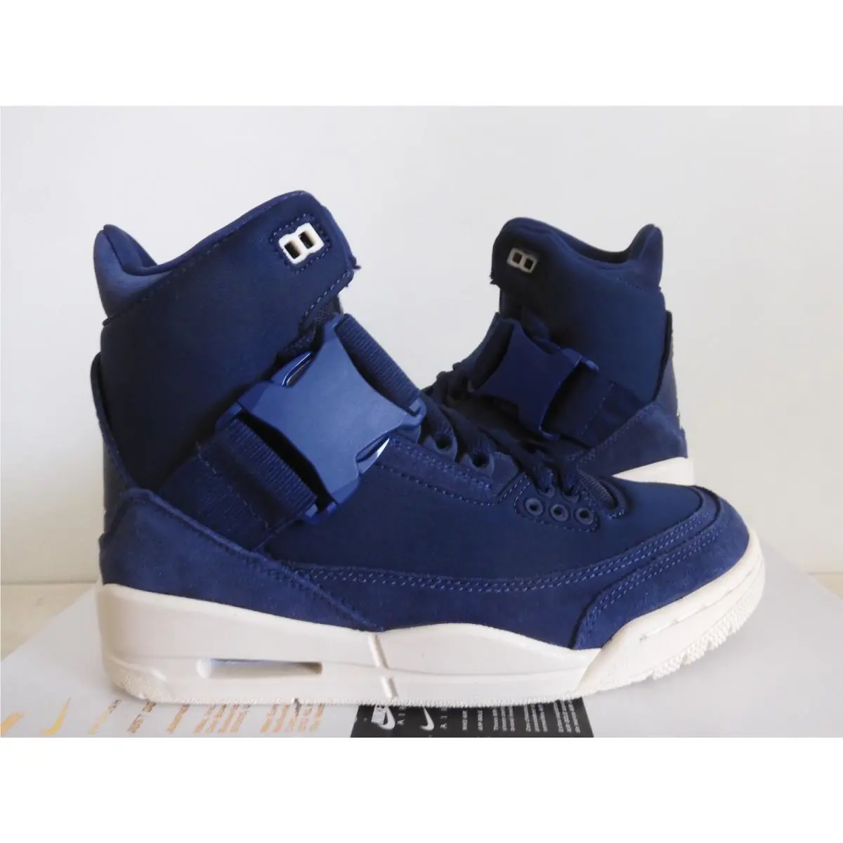 Nike shoes - Air Jordan 3 Retro - Air Retro - BQ0006-401 - Blue (UPC: 886737413272) 0