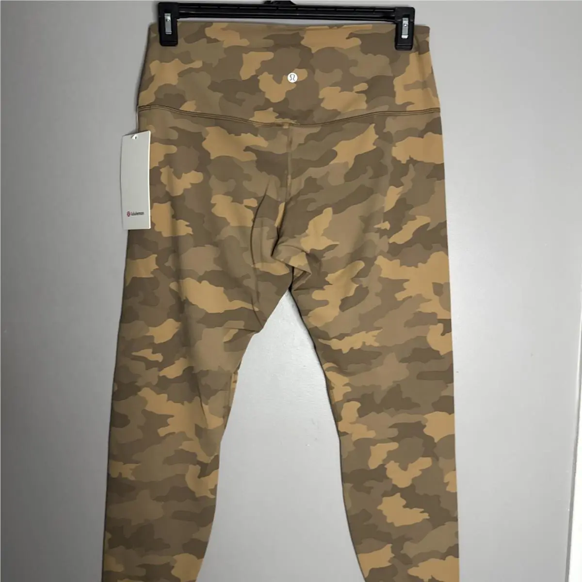 Lululemon clothing - 10100 - 10100 - Heritage 365 Camo Beige Multi 1