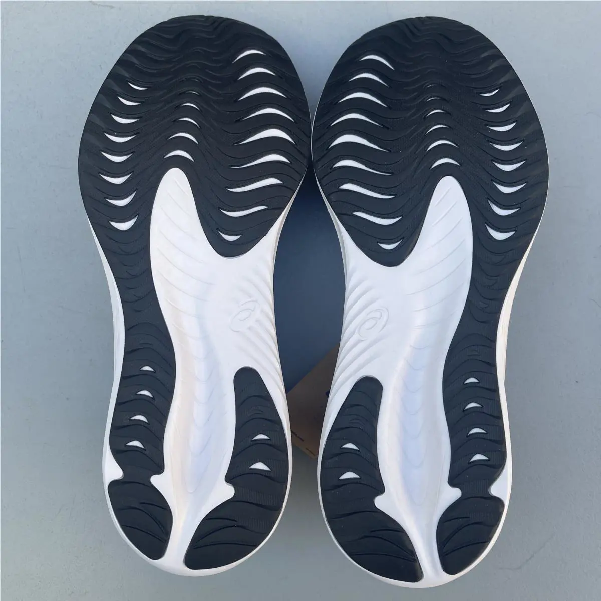 Asics shoes - ASICS GEL-Excite 10 - Black/White (UPC: 0196074955893) 5