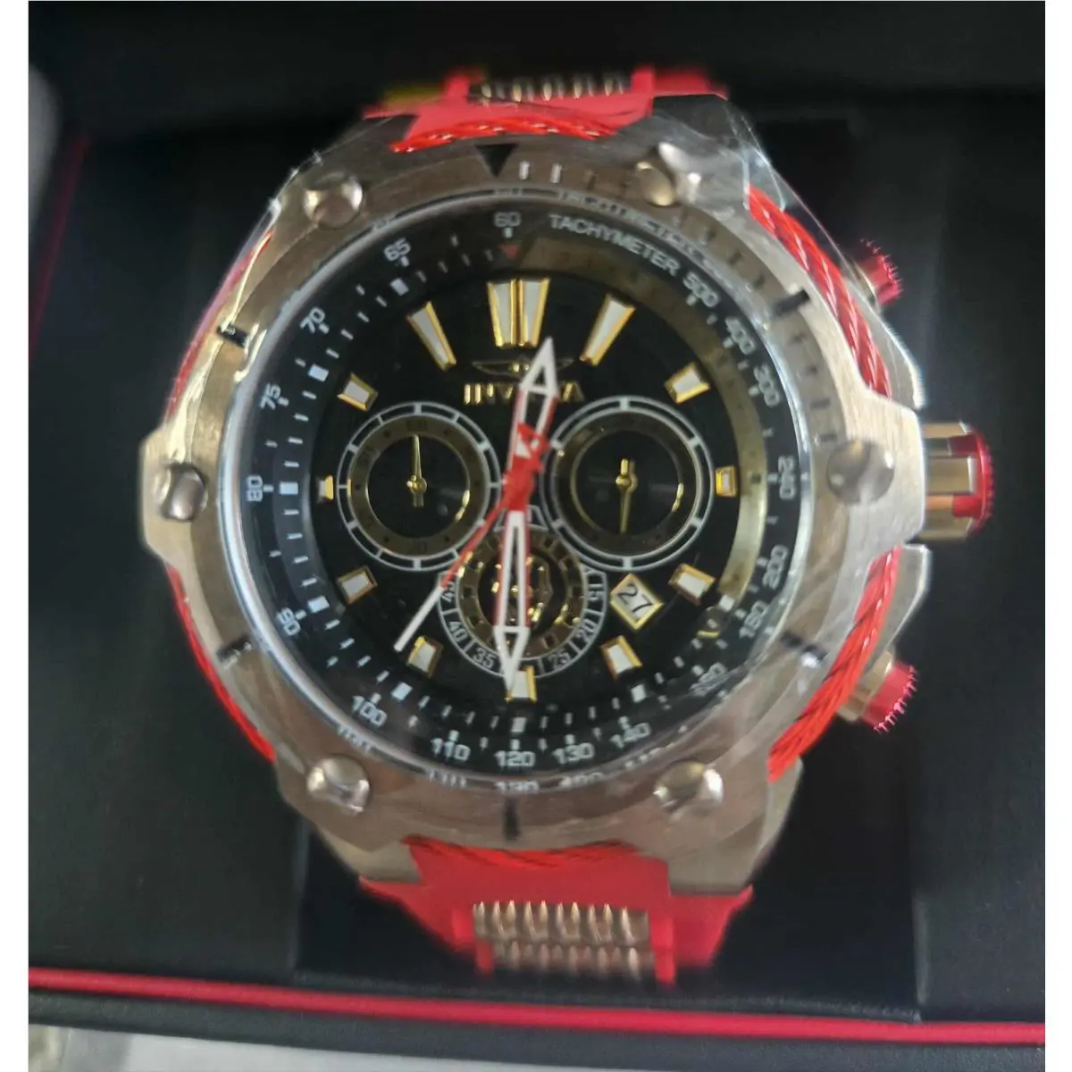 Invicta 25684 Marvel Men`s Chronograph Quartz Watch Factory Boxed Mint