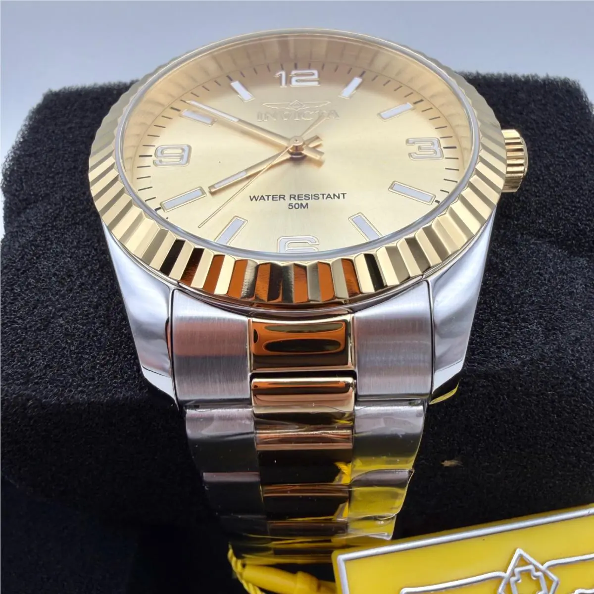 Men`s Invicta Fluted Bezel Gold Silver Oyster Band Stainless Steel XL Watch