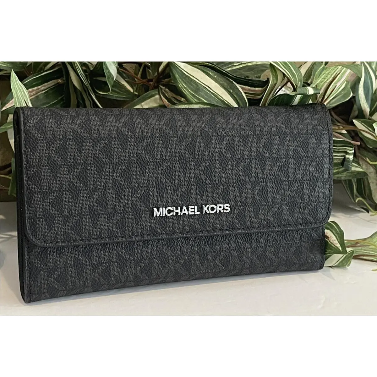 Jet Travel Large Trifold Wallet Clutch Black MK Logo Leather Silver by Michael Kors