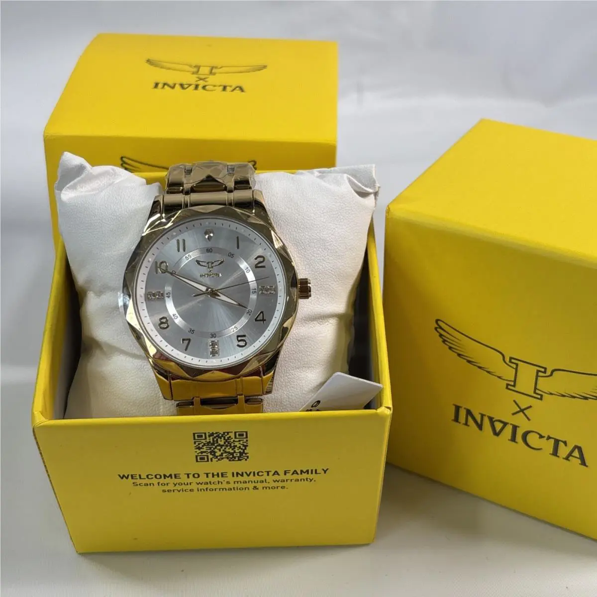 Invicta Men`s Watch Specialty I by Invicta White Dial Yellow Gold Bracelet 69018
