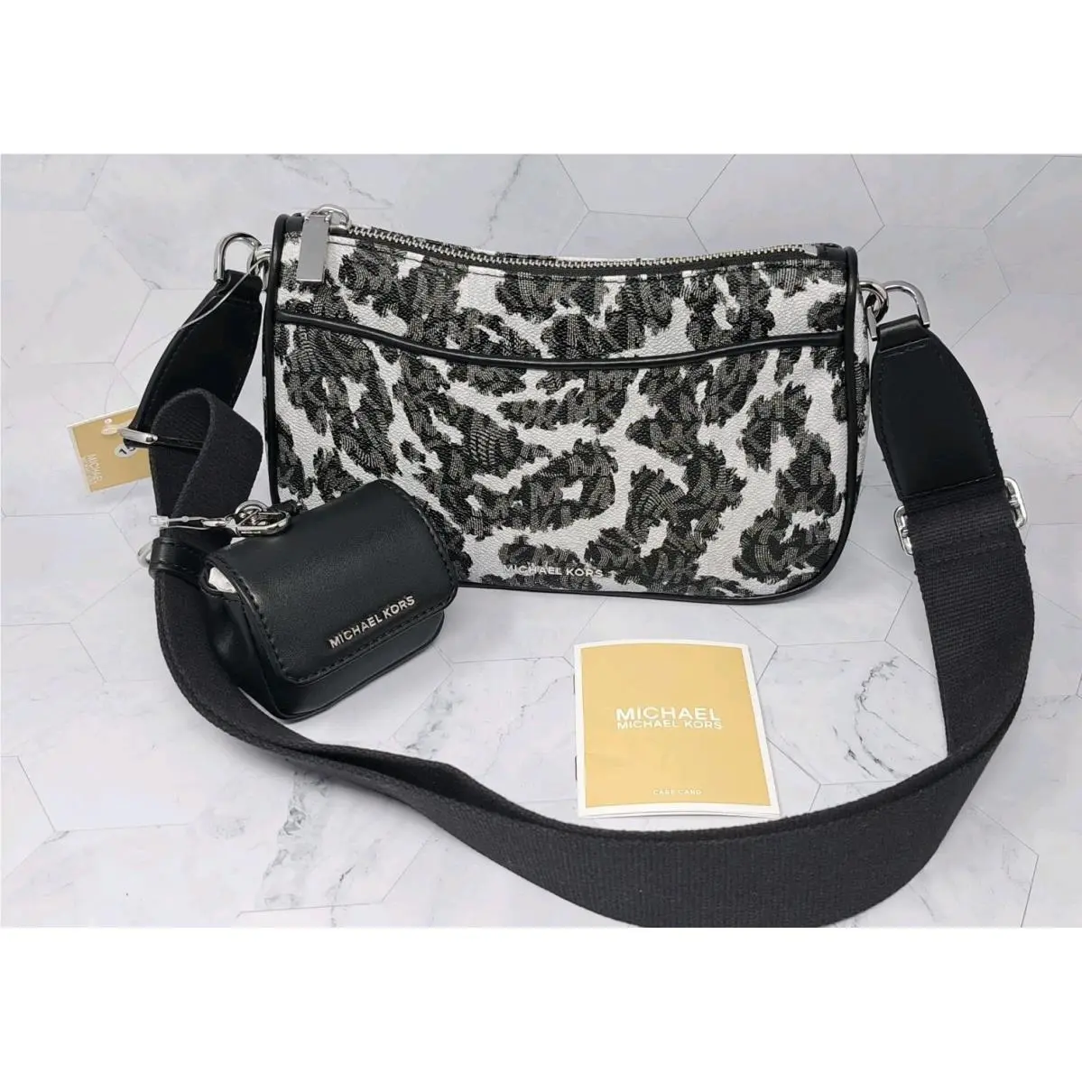 Michael-michael Kors Jet Set MD Signature Logo Crossbody Bag w Airpods Pro Case