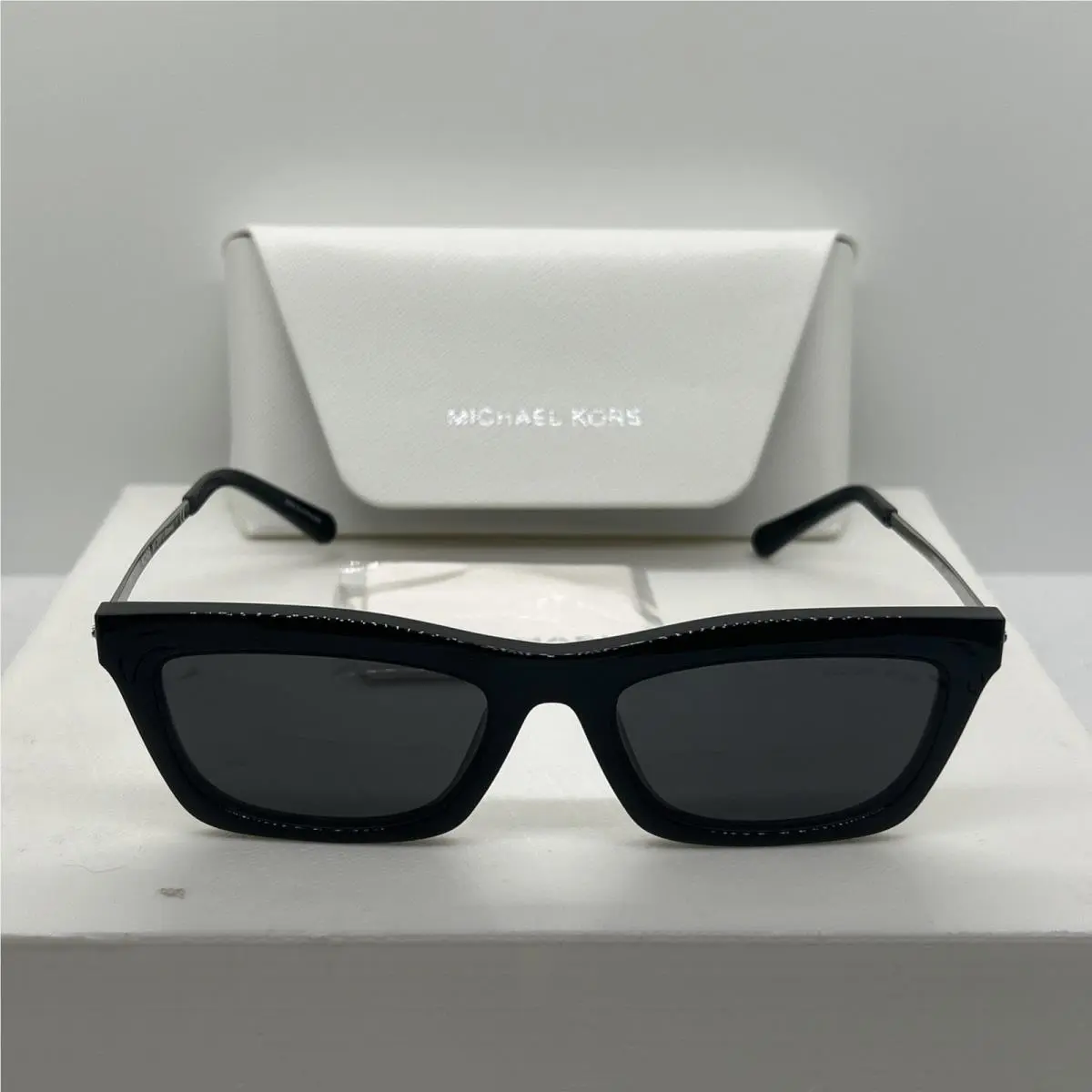 Michael Kors MK2087U Black Sunglasses with Case 54/17/140 : A358