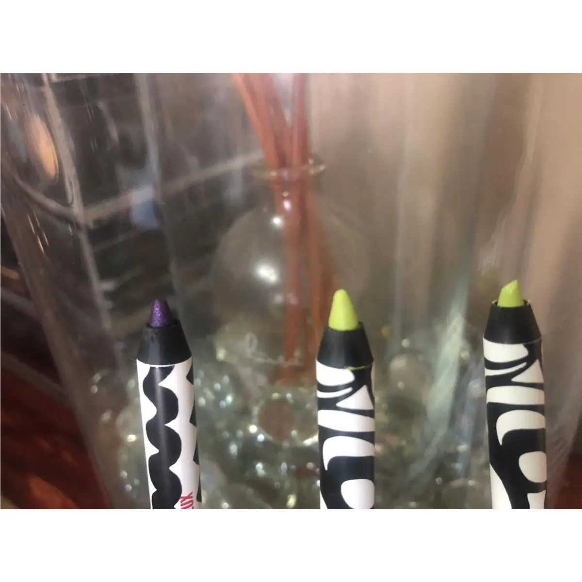 MAC Cosmetics beauty  - Purple 17