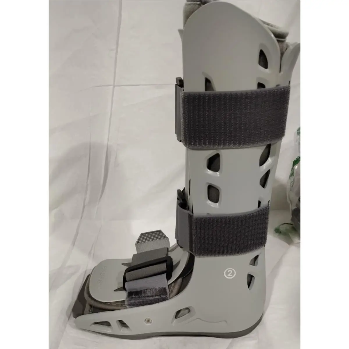 Aircast  - Aircast AirSelect Standard Walker - AirSelect Standard Walker - H54DMG8S1 - Gray 3