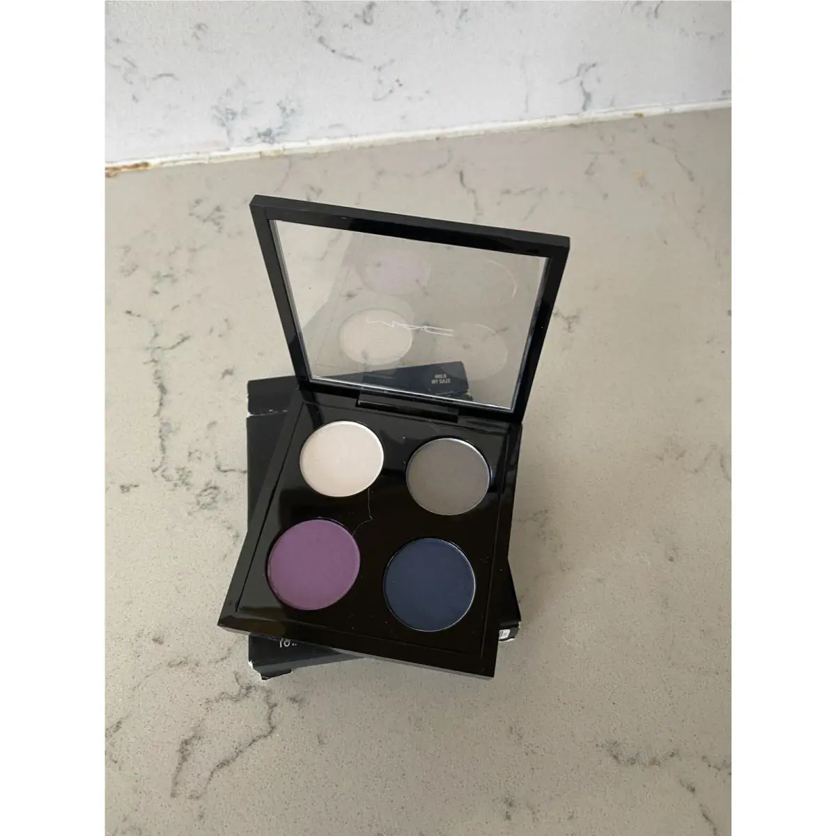 Mac Eyeshadow X 4 - Hold My Gaze - Hard To Find