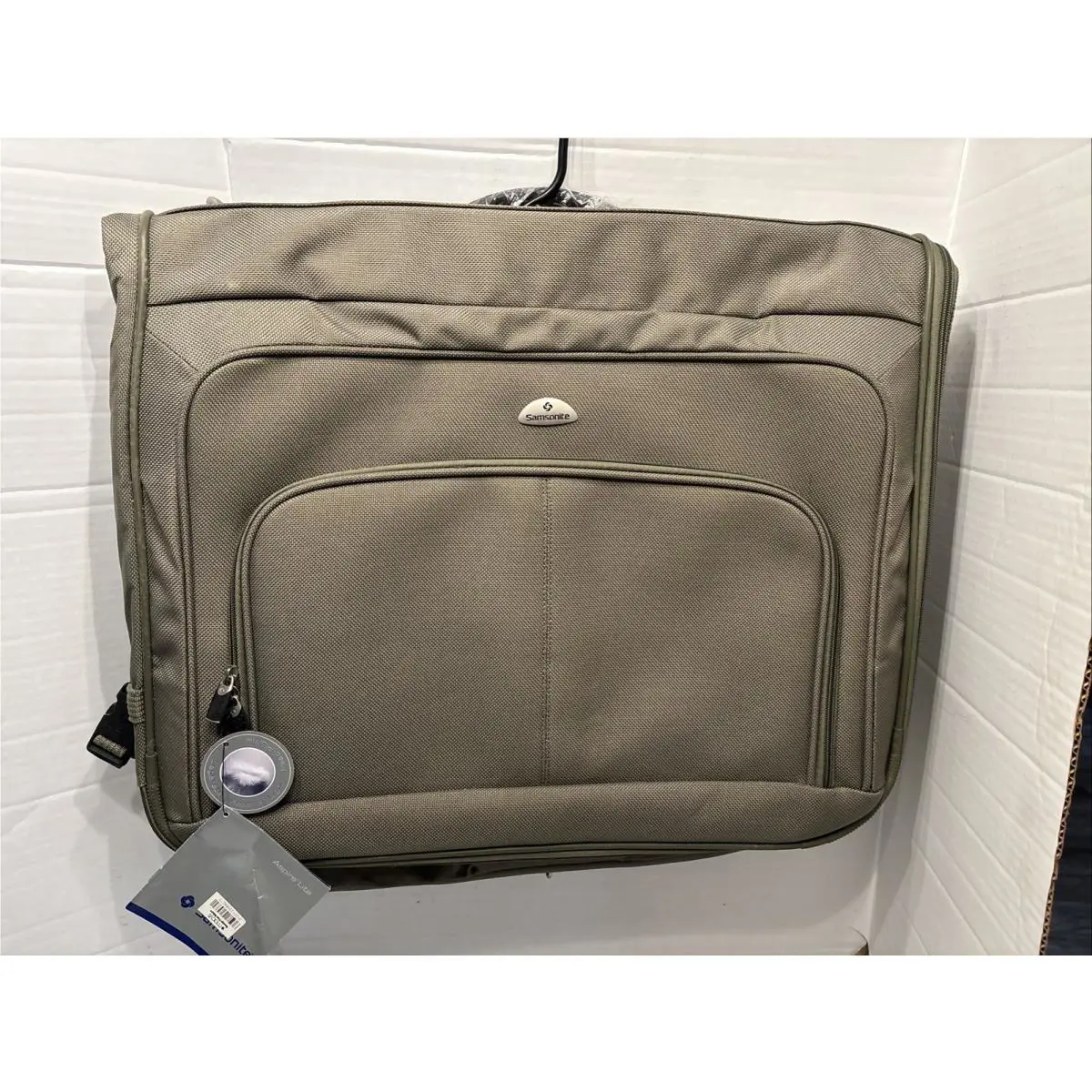 Samsonite Aspire Lite Ultravalet Garment Bag 24 X 24