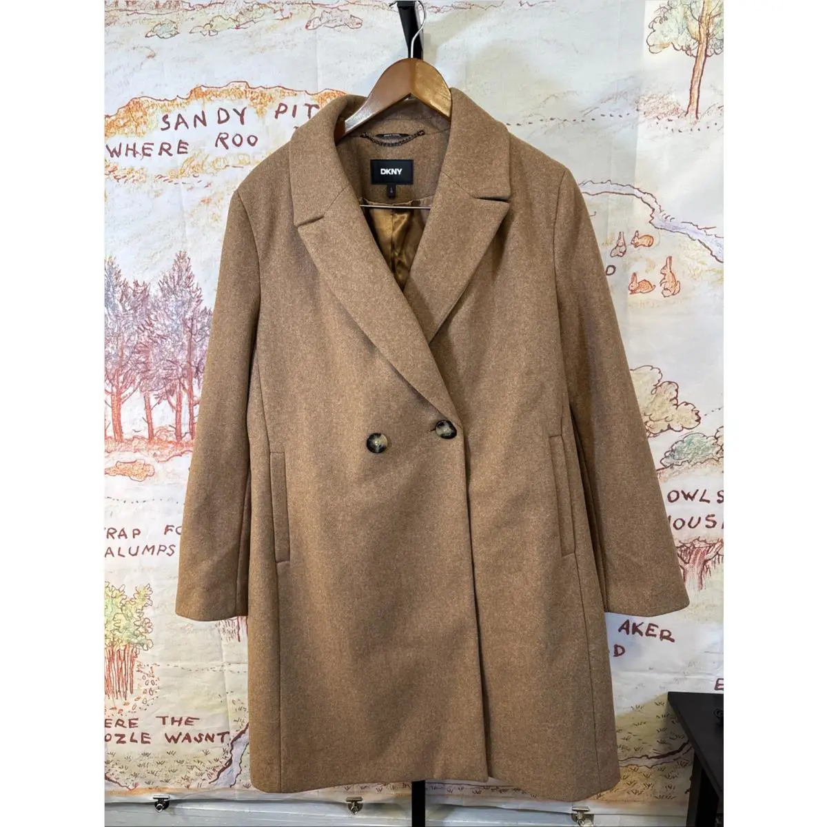 Dkny Women`s Wool Notched Lapel Fully Lined Fashion Coat. Size LG