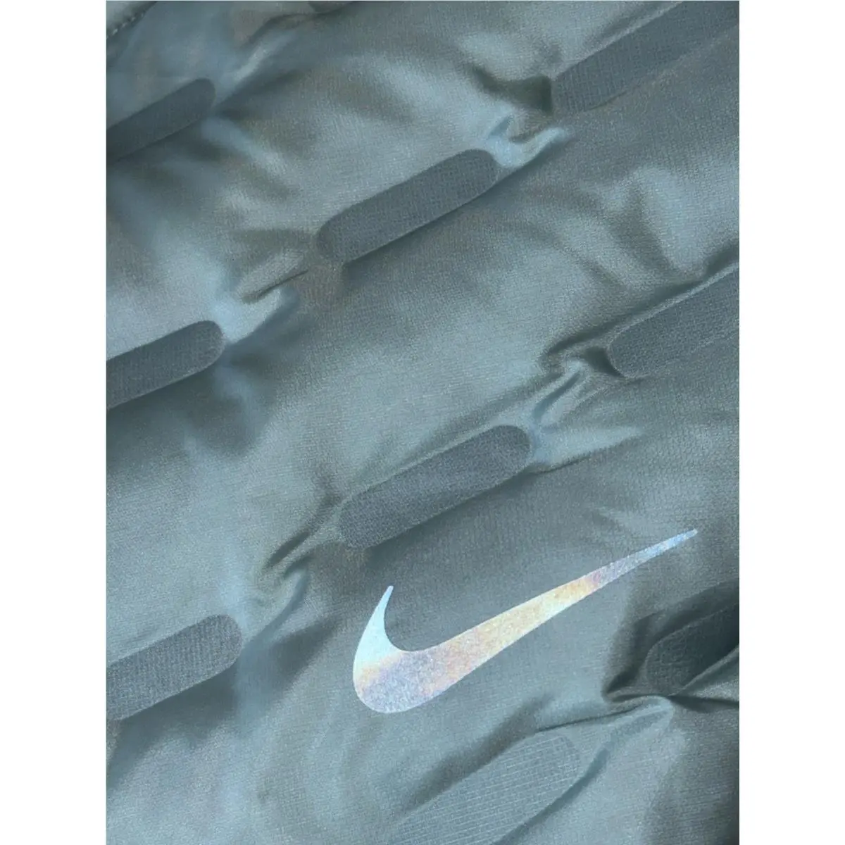 Nike clothing - Nike AeroLoft Therma-FIT ADV - AeroLoft ADV - FB7556010 - Green 5