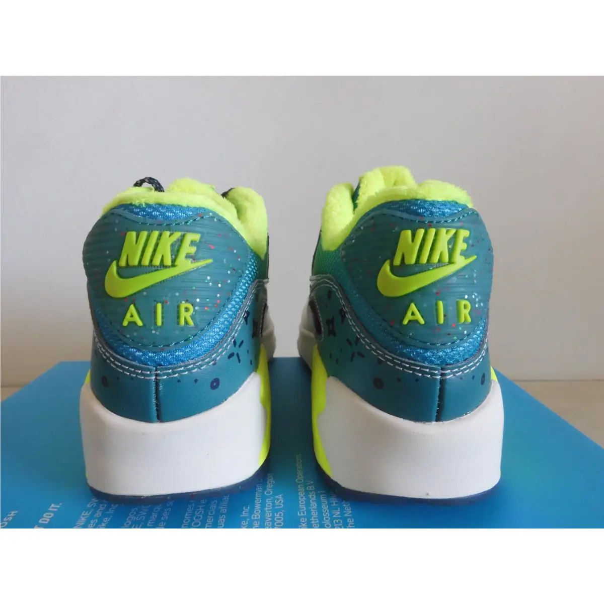 Nike shoes - Nike Air Max 90 Premium - Green (UPC: 883412887373) 3