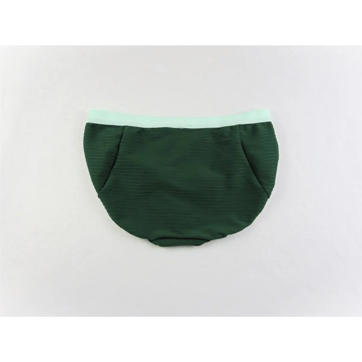 Nike clothing - DX9056 000 - DX9056 000 - Green & Pink 1